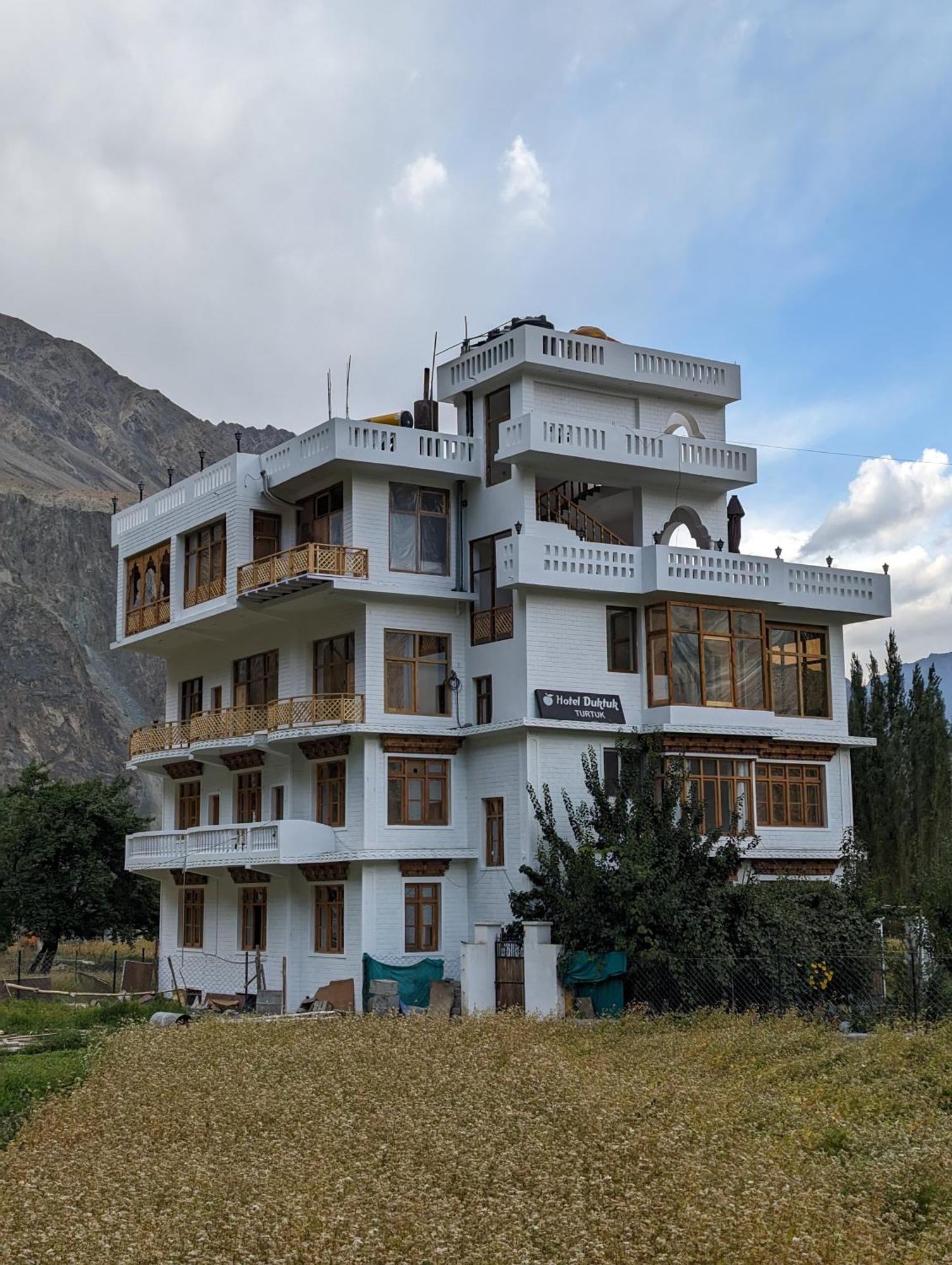 Hotel Duktuk Turtok Exterior photo